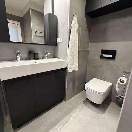 Luxury With Terrace Apartmán